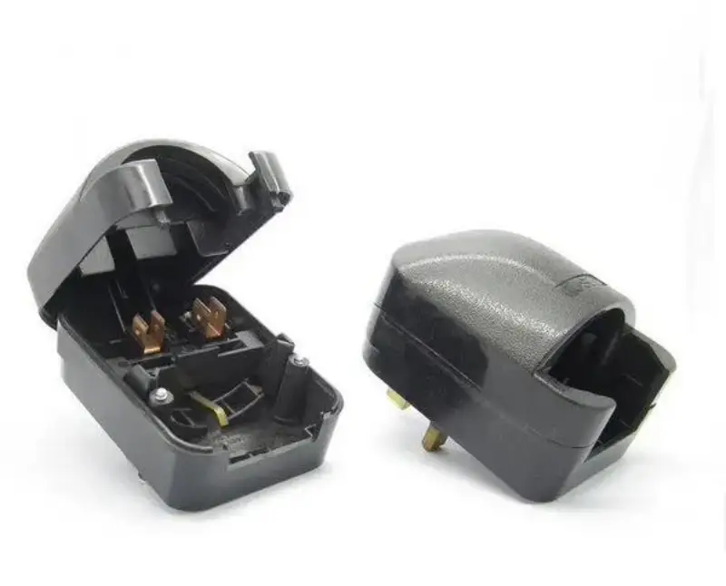Picture of OEM YD-SCP3 Adapter EU>UK Fused