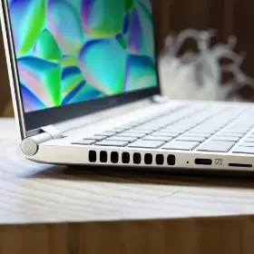 Picture of Gigabyte AERO 14 BMF-H2UKBB4SO Intel i7 13620H,  RTX 4050, 14" OLED QHD 90Hz, DDR5 16Gb (fixed),  Gen4 1TB, Win11 Home, Silver