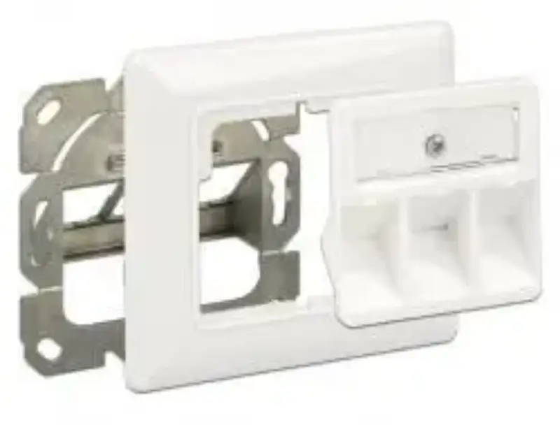 Picture of Delock 86194 Keystone Wall Outlet 3 port Compact